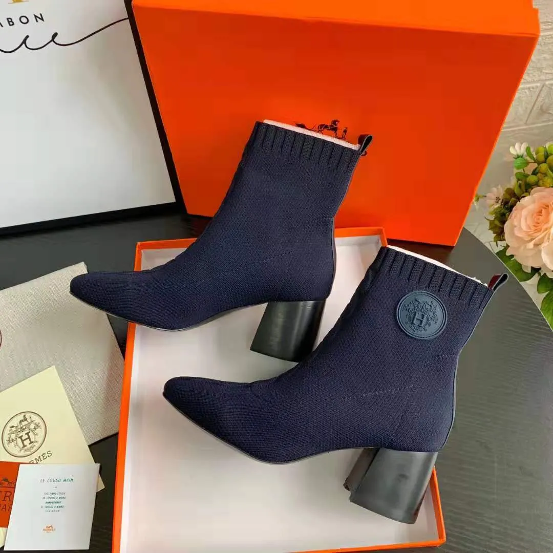 👟👟Ex-factory price 460👟👟 Hermes Hermes early autumn new model, the highest version on the market! Original board 1:1 purchasing level quality.  This is the youngest item from the H family this season! It’s just right to wear this season, it looks great on your feet and looks particularly slender 🌹 Fabric: Original 1:1 molded imported knitted upper, sheepskin lining. The heel is the latest molded horseshoe heel this year, with a heel height of 6.5cm 🌹 Size number: 34-41 (34.40 41/42 customized) 🌹 Outsole: Rubber sole and genuine leather sole optional 🌹Color: black, white, blue, burgundy 🌹Packaging with cloth bag certificate
